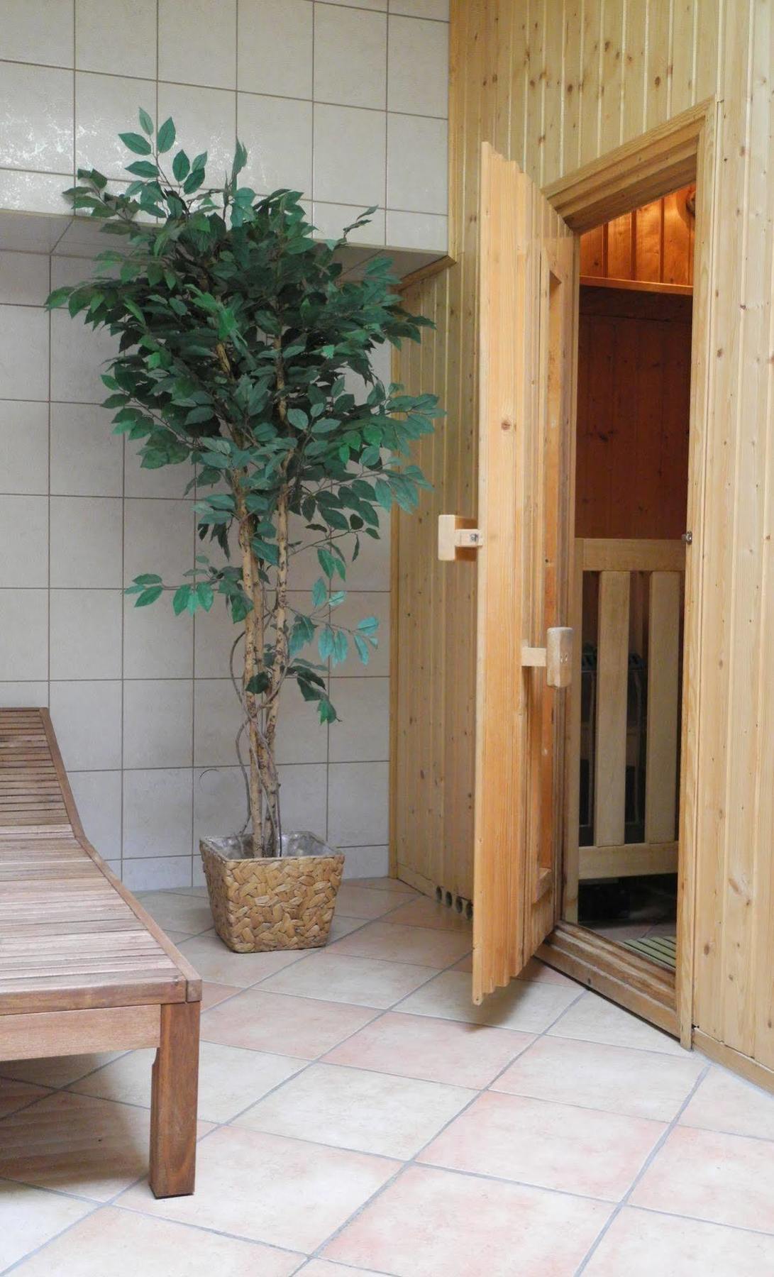 Waldhotel Wandlitz Exterior photo